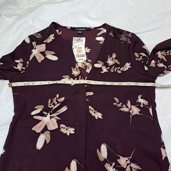 le Chateau Floral button up Blouse - Picture 11 of 13